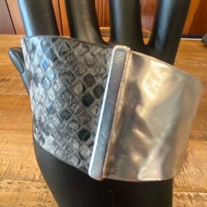 Silver and Black Textured Women's Bracelet